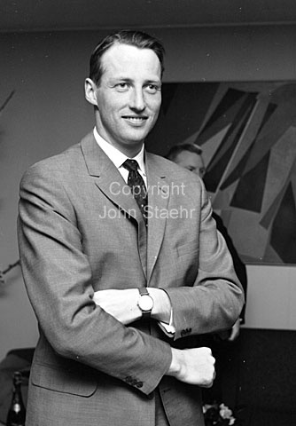 Norges Kronprins Harald i Købehavns Lufthavn i Kastrup.
18-02-64.
6x6, tiff, 300 dpi, size: 4 - 7 MB.
b6444002.jpg
