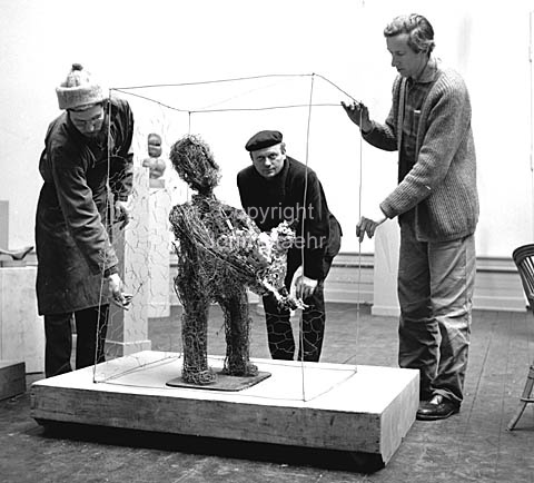 Decembristerne fylder 35 år, fra v. Erik Heide, Edgar Funch og Gert Nielsen. 21-03-63.
6x6, jpeg, 300 dpi, size: 2 - 3 MB Printsize: 30 cm
b6343301.jpg