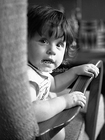 Little girl, Pia, 1 year.
27-07-63.
6x6, jpeg, 300 dpi, size: 1 - 2 MB.
Printsize: 25 cm sa6363702.jpg