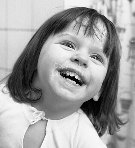 Little girl Pia, 18 months old.
14-01-64.
6x6, tiff, 300 dpi, size: 4 - 7 MB. sa6412205.jpg