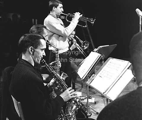Radio Jazzklubben Allan Botchinsky, trompet.
26-02-63.
6x6, jpeg, 300 dpi, size: 2 - 3 MB.
Printsize: 30 cm a6340805.jpg